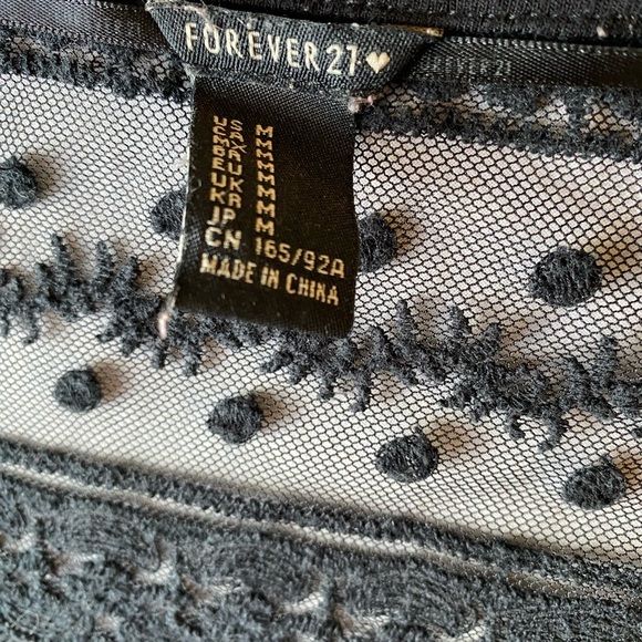 Forever 21 Black Sheer Boho Lace Cardigan Size Medium - Picture 4 of 10